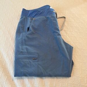 Zamora Figs Joggers Women’s petite- L